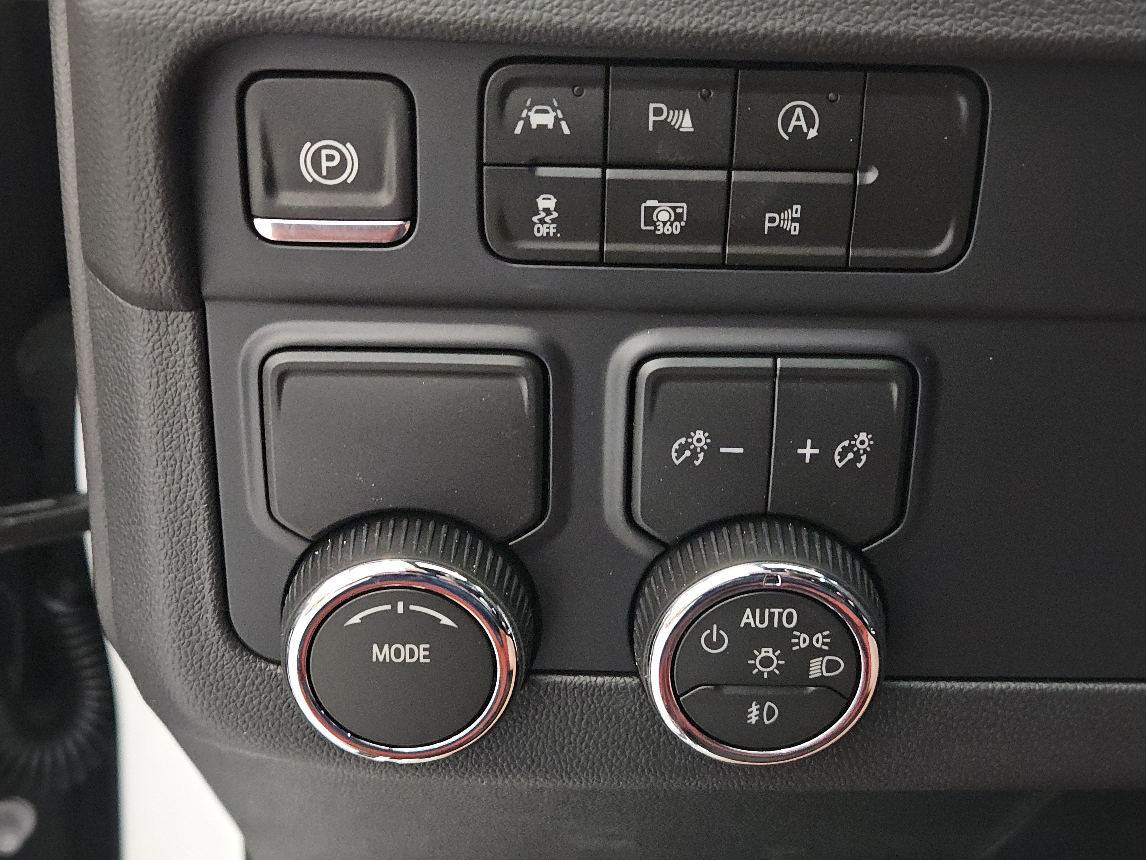 2026 Chevrolet Tahoe LT - Photo 13