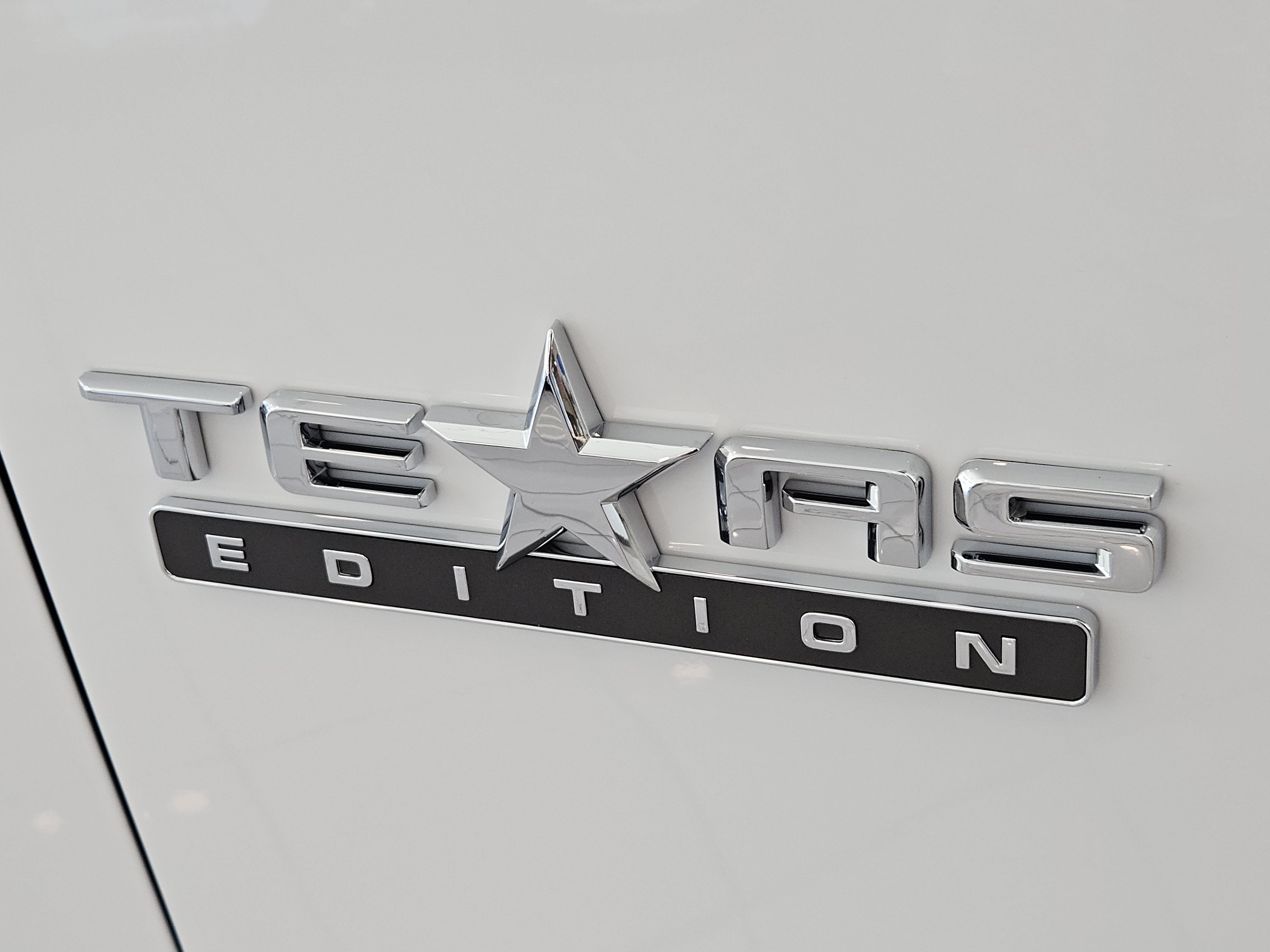 2026 Chevrolet Tahoe LT - Photo 5
