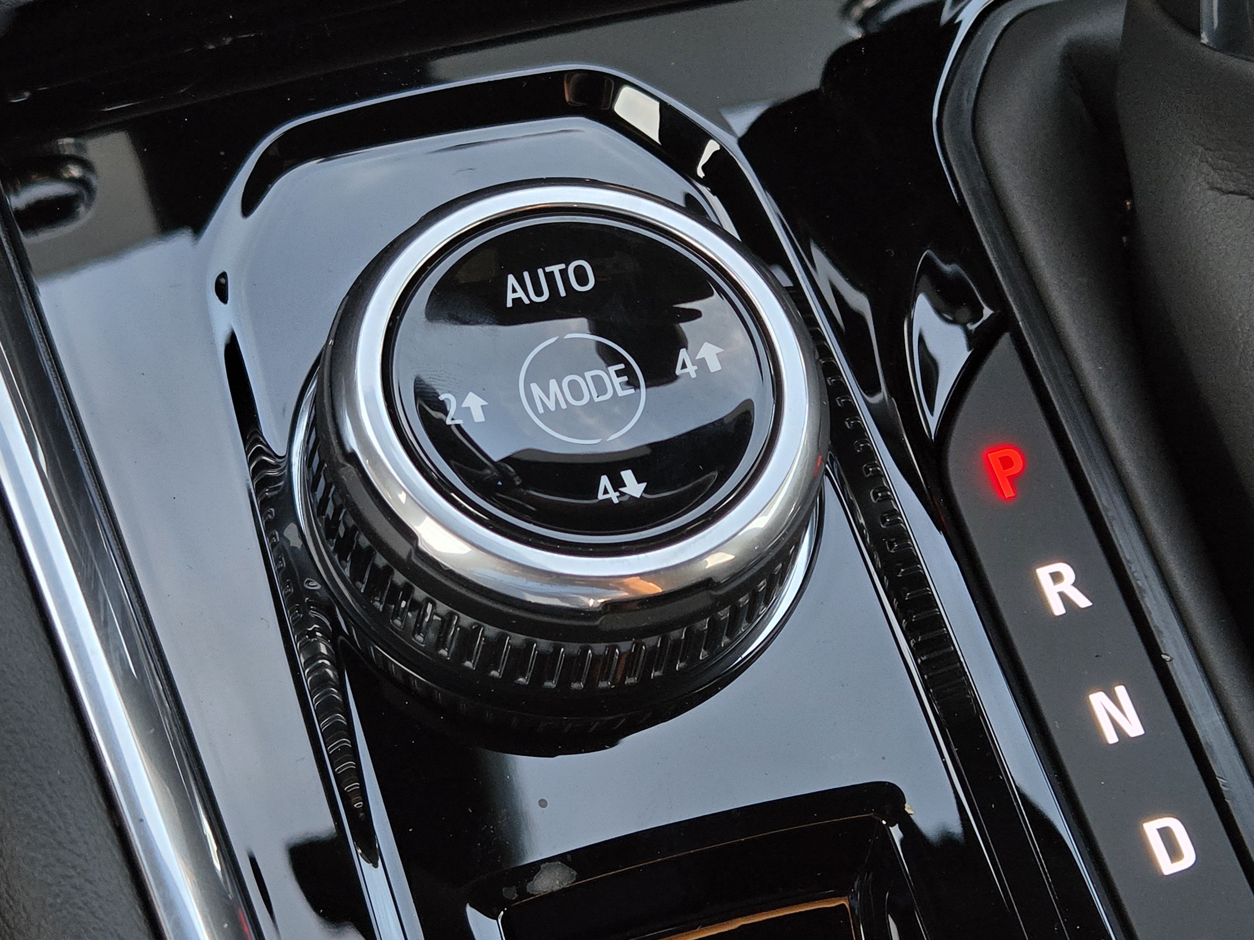 2026 GMC Canyon AT4 - Photo 15