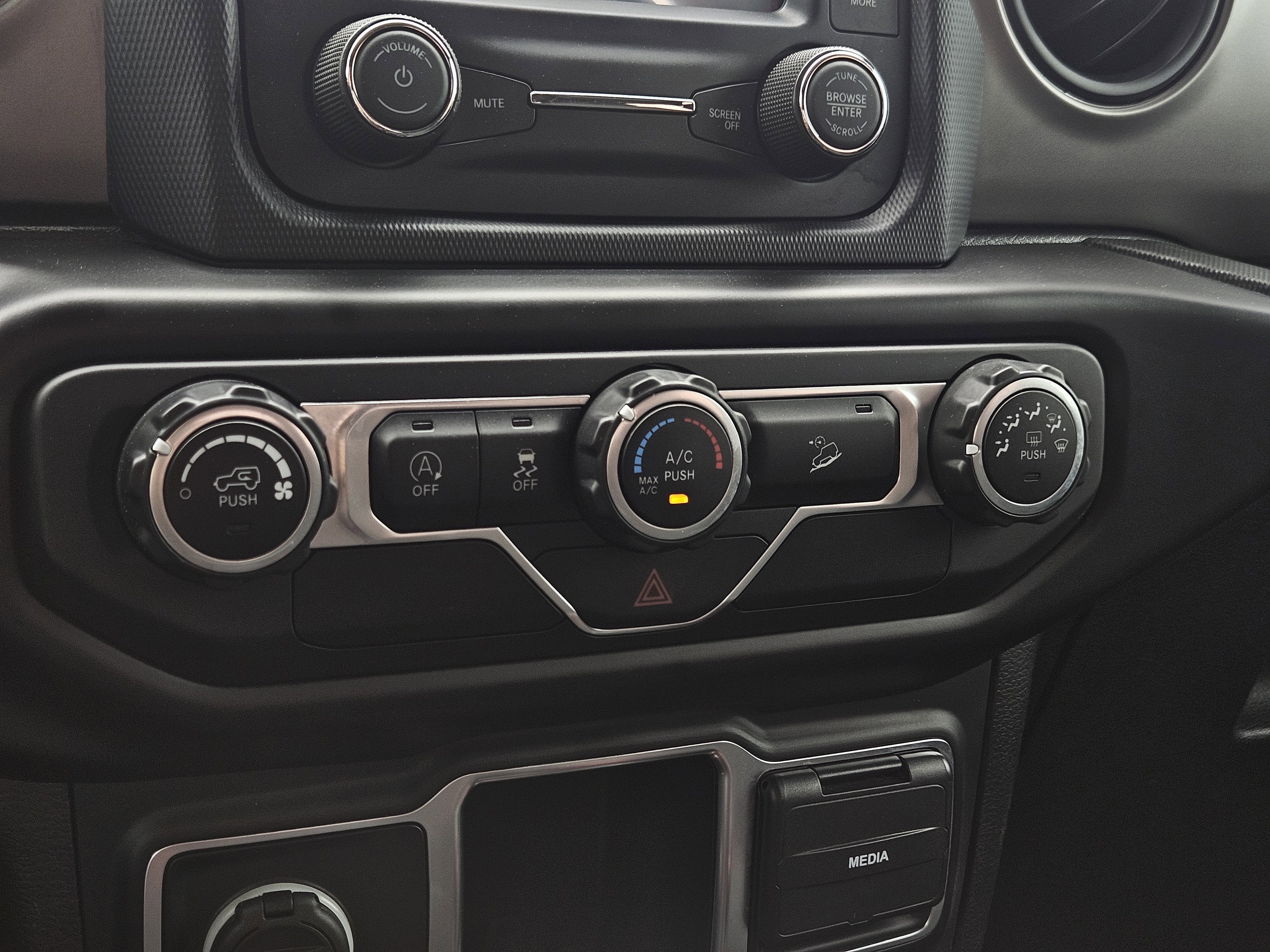 2020 Jeep Wrangler Sport