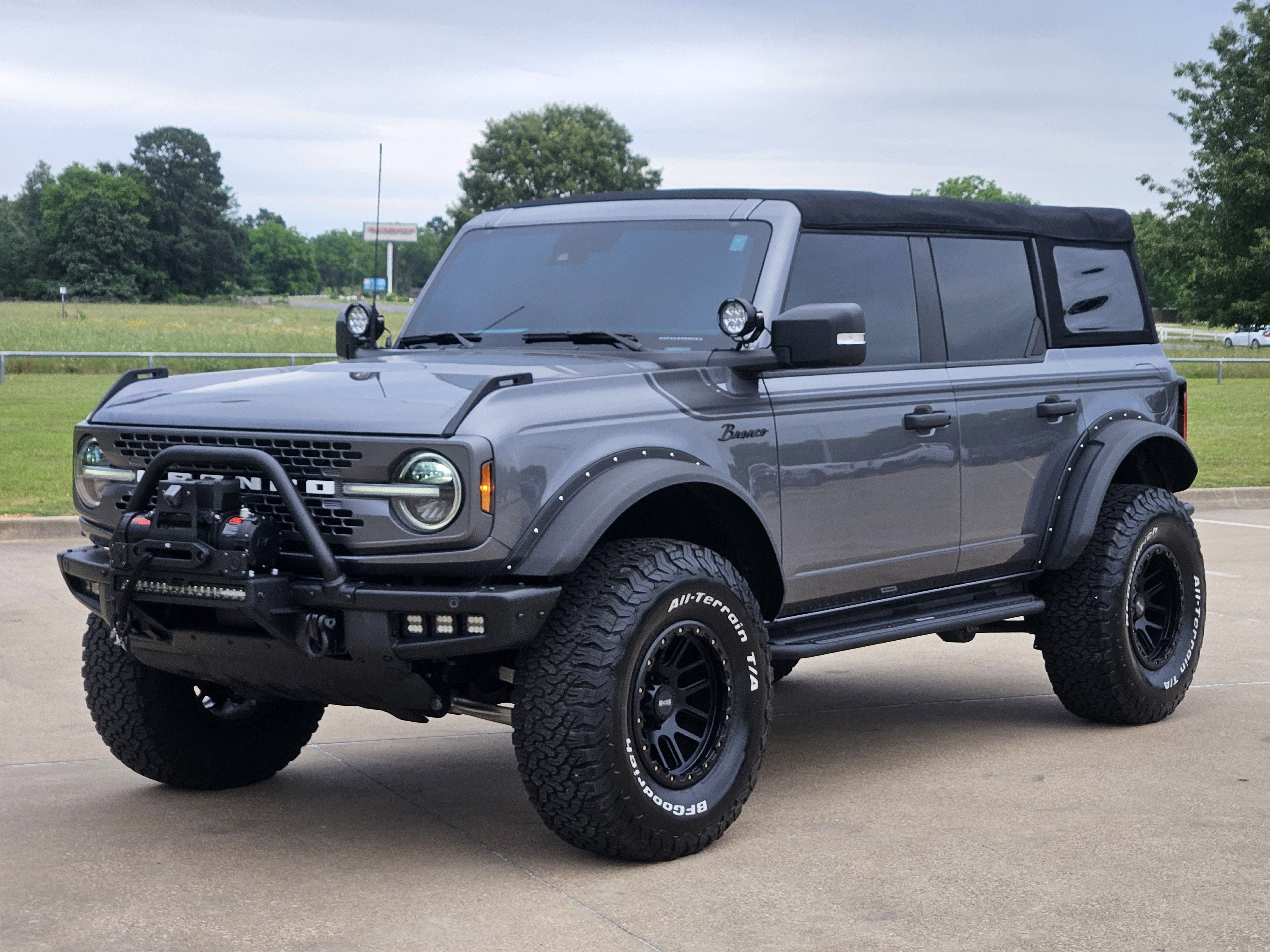 2023 Ford Bronco Badlands 4x4's photo