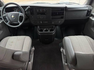 2025 Chevrolet Express Passenger LT