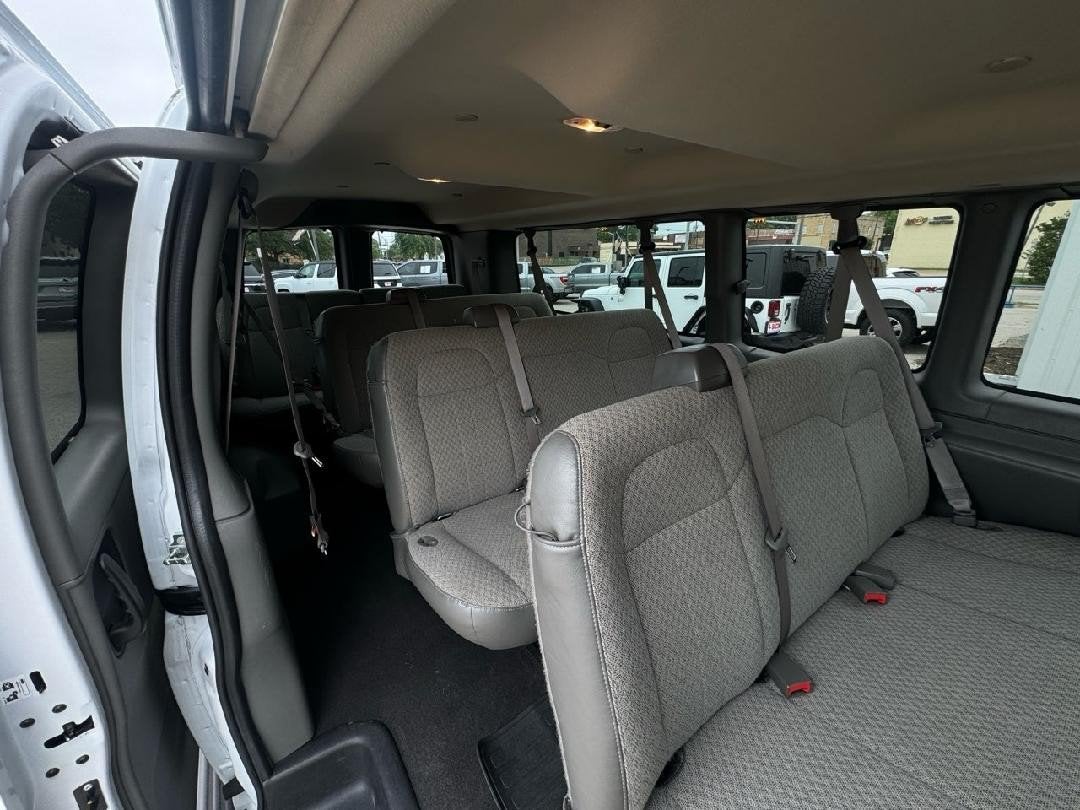 2025 Chevrolet Express Passenger LT