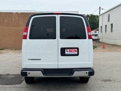 2025 Chevrolet Express Passenger LT