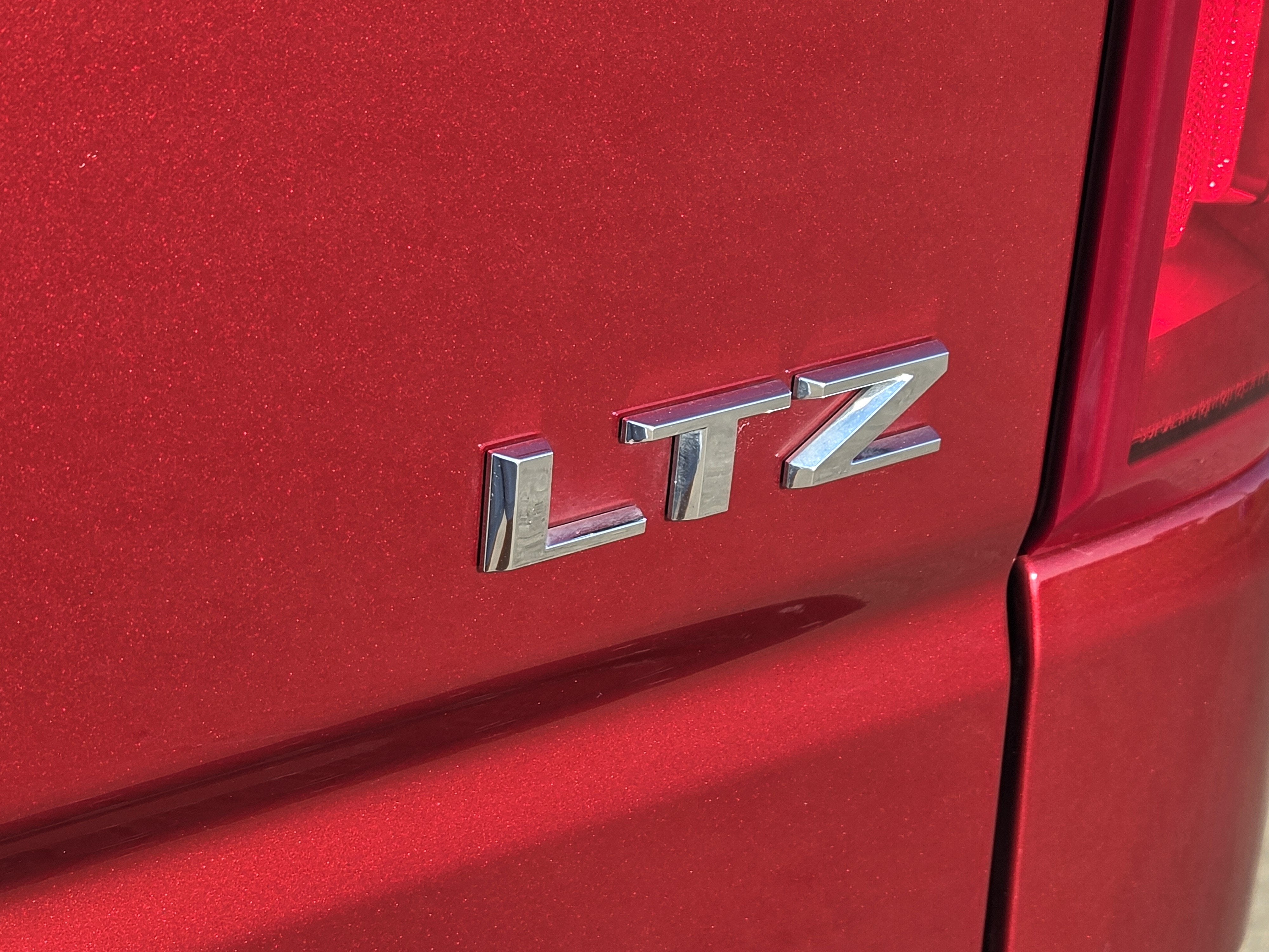 2025 Chevrolet Silverado 1500 LTZ
