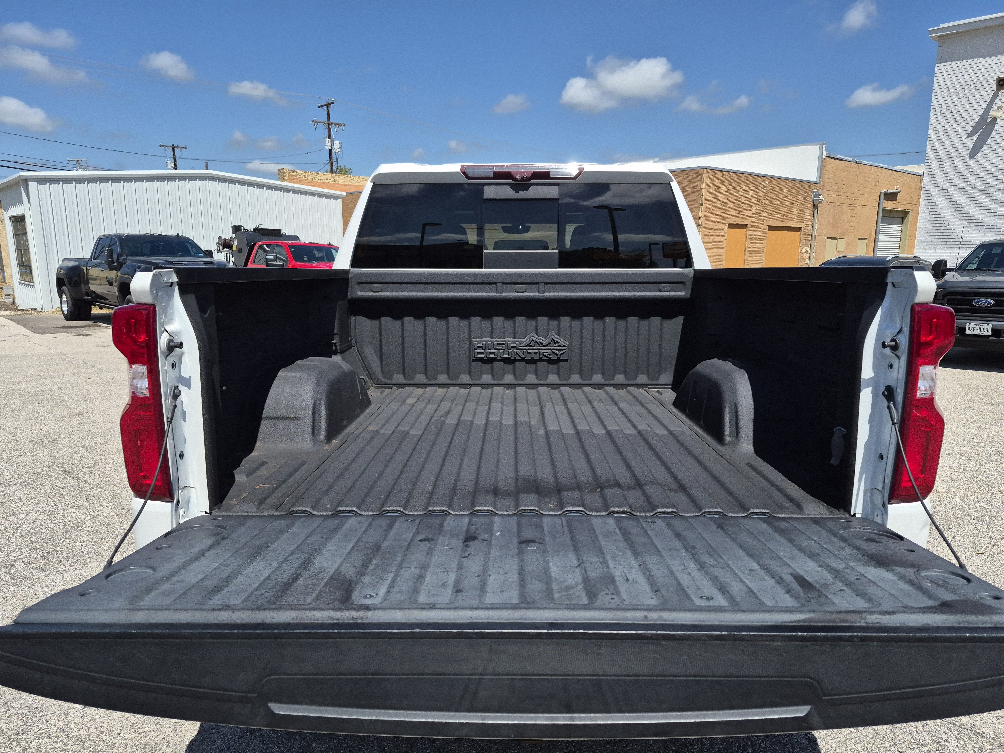 2020 Chevrolet Silverado 1500 High Country - Photo 8