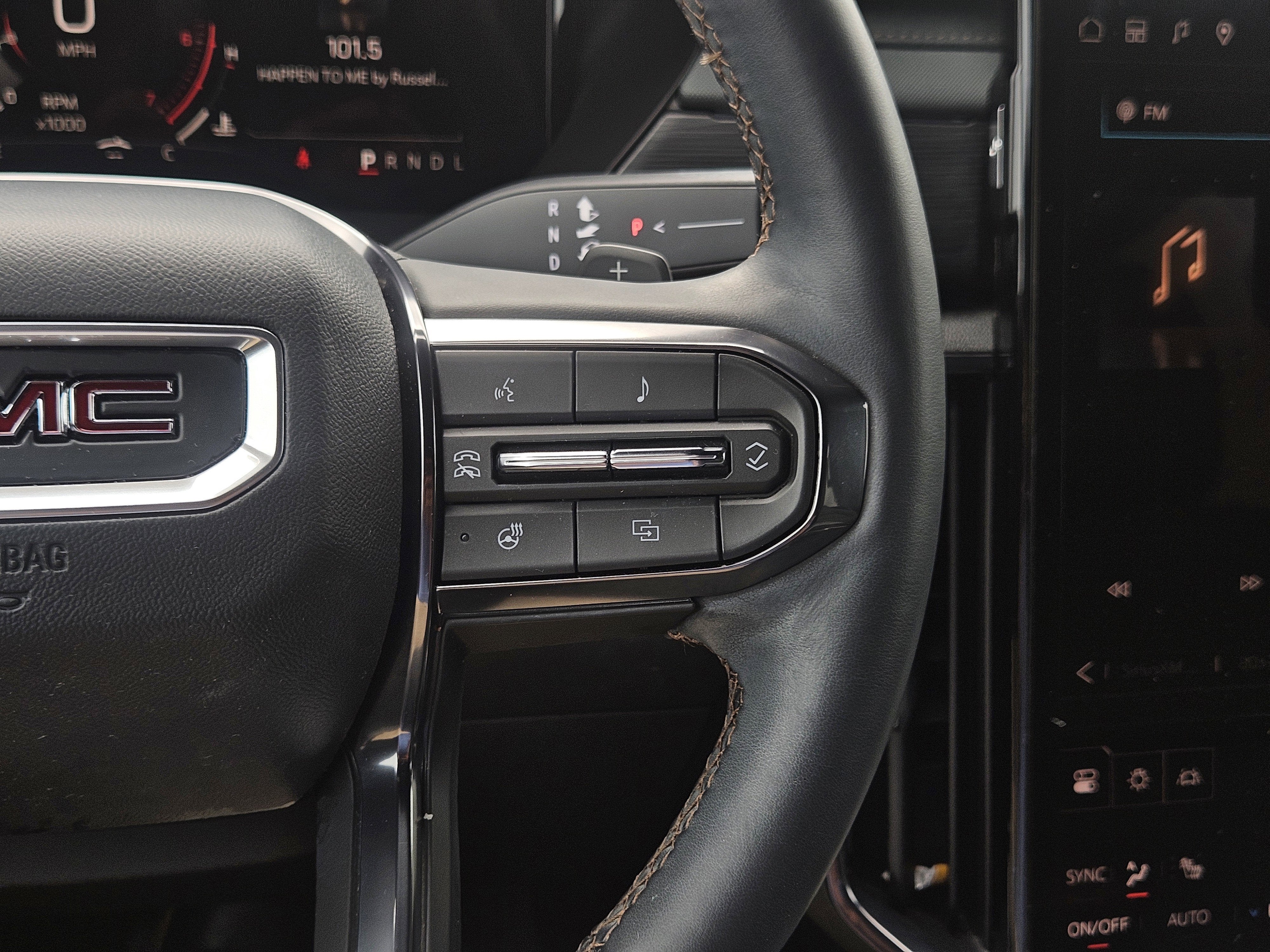 2025 GMC Acadia AWD AT4