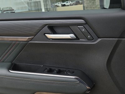 2025 GMC Acadia AWD AT4