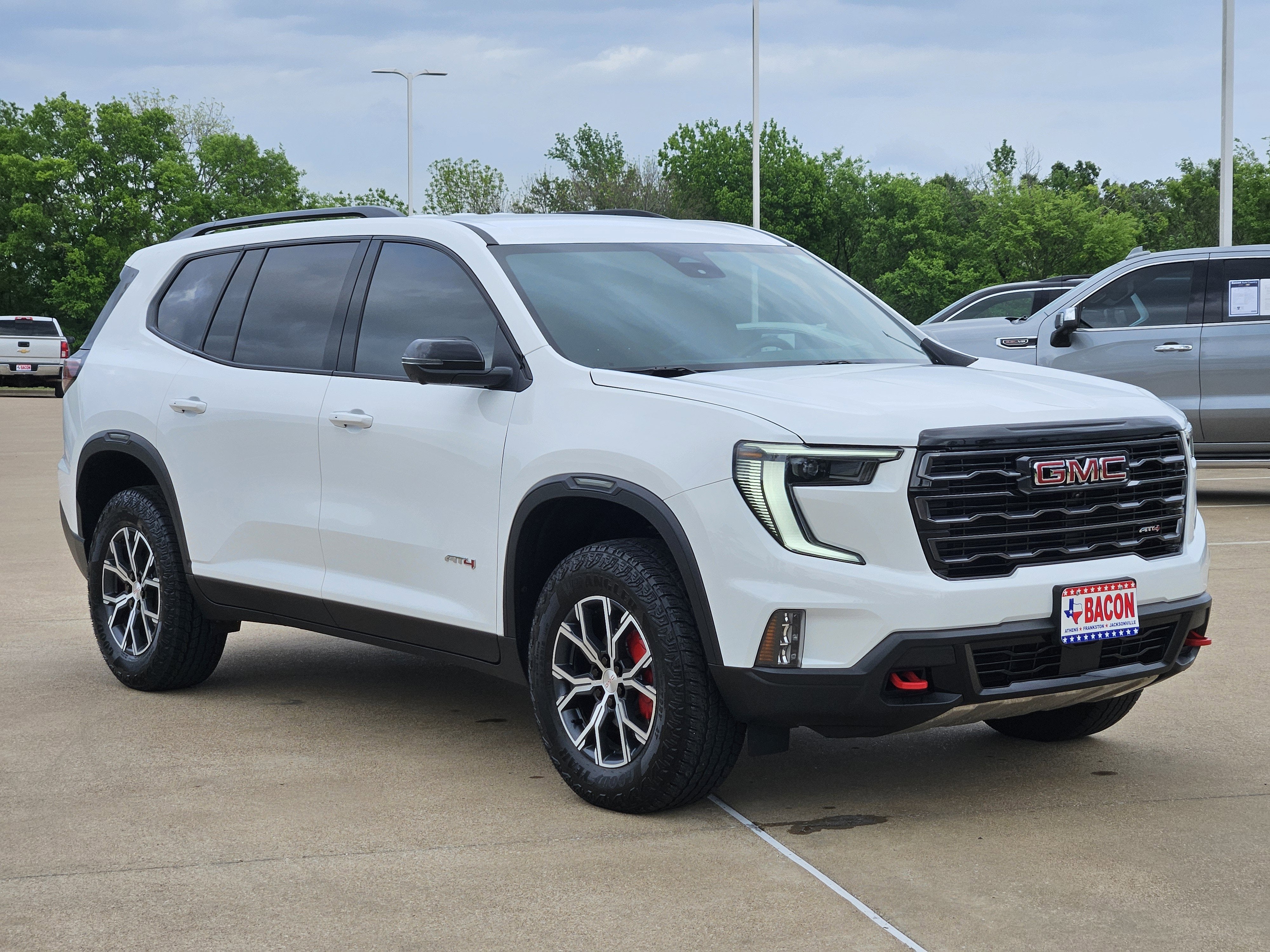 2025 GMC Acadia AWD AT4