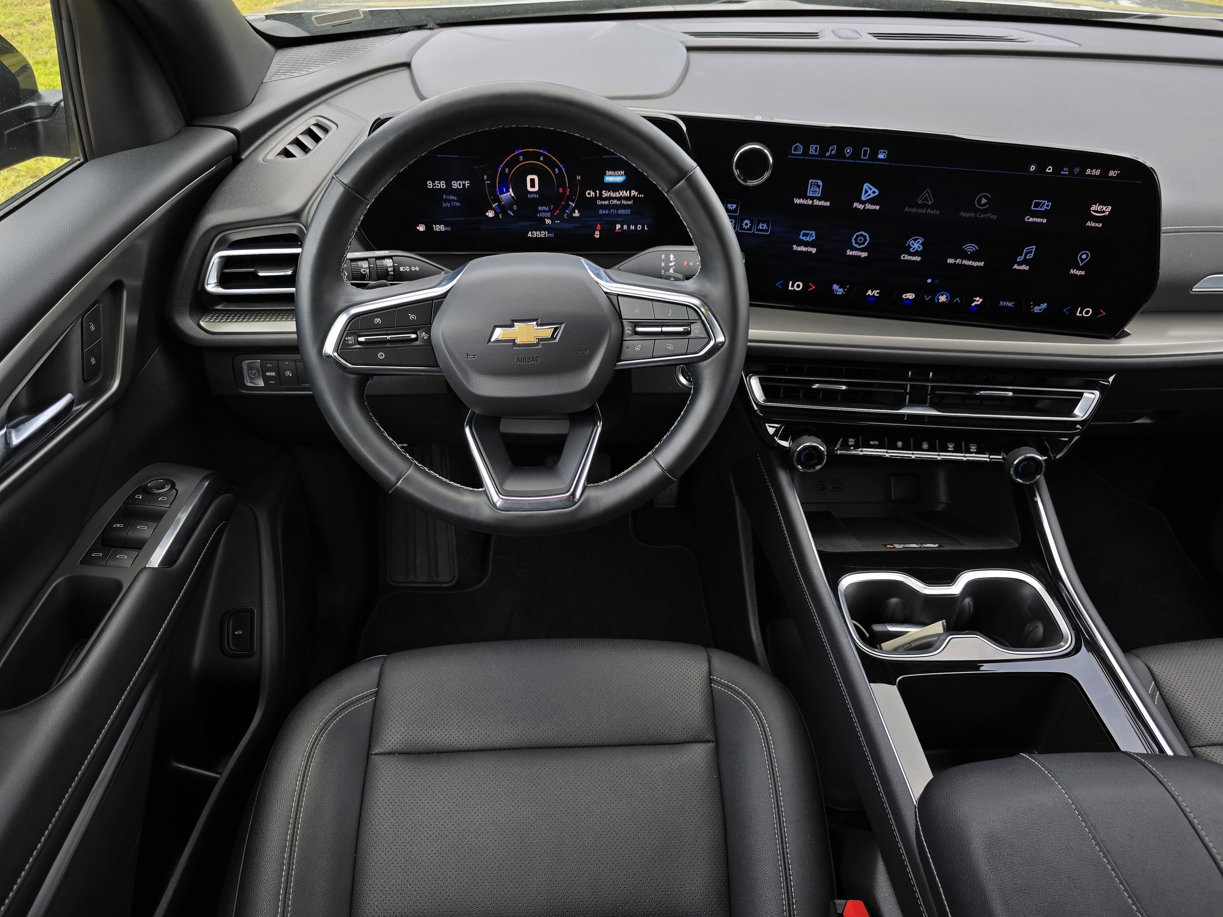 2025 Chevrolet Traverse FWD LT