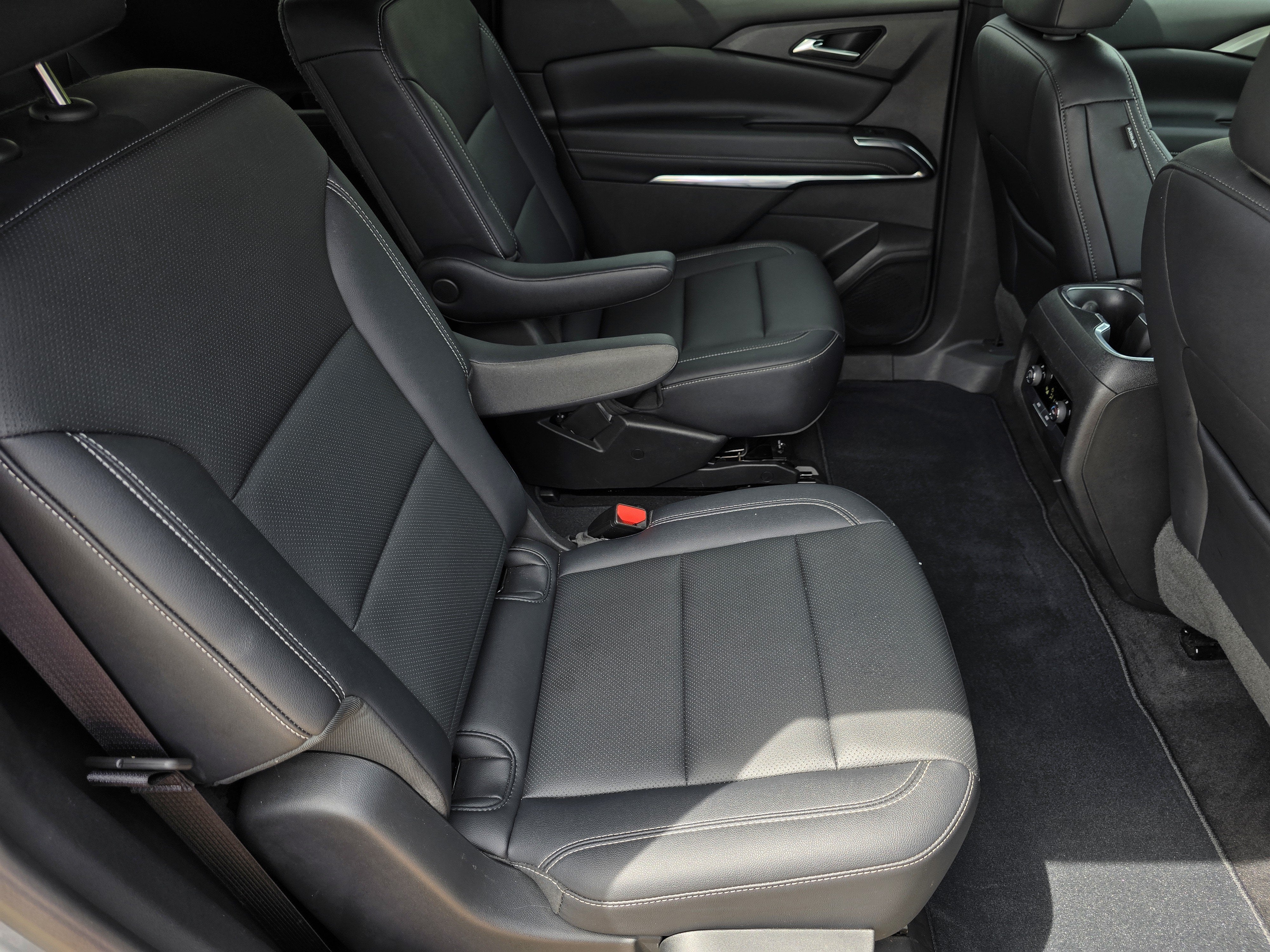2025 Chevrolet Traverse FWD LT