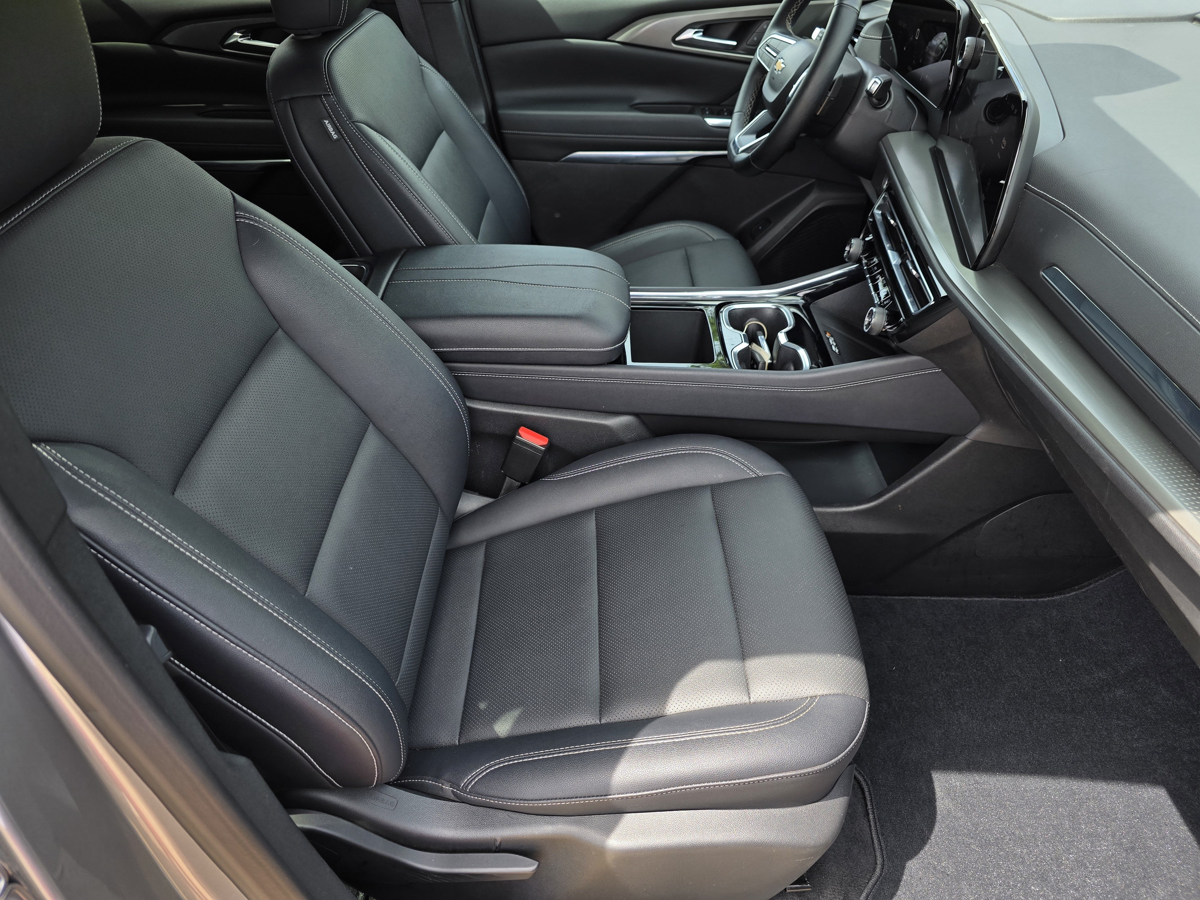 2025 Chevrolet Traverse FWD LT