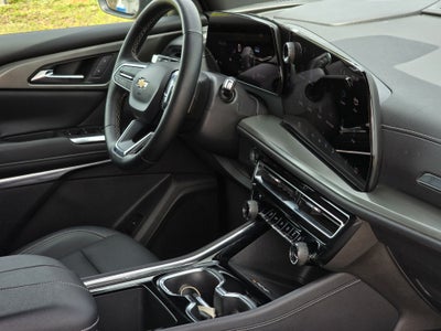 2025 Chevrolet Traverse FWD LT