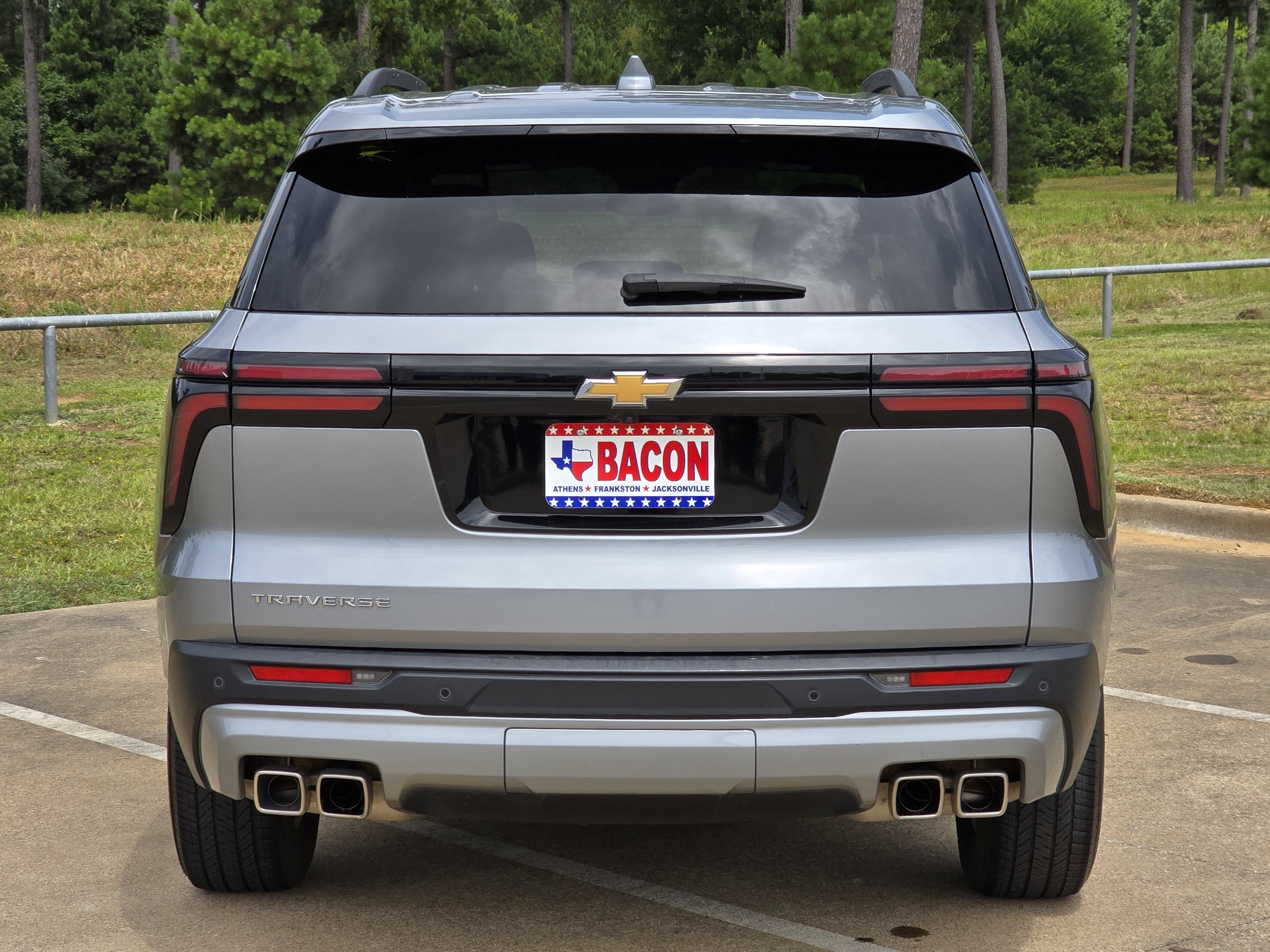 2025 Chevrolet Traverse FWD LT
