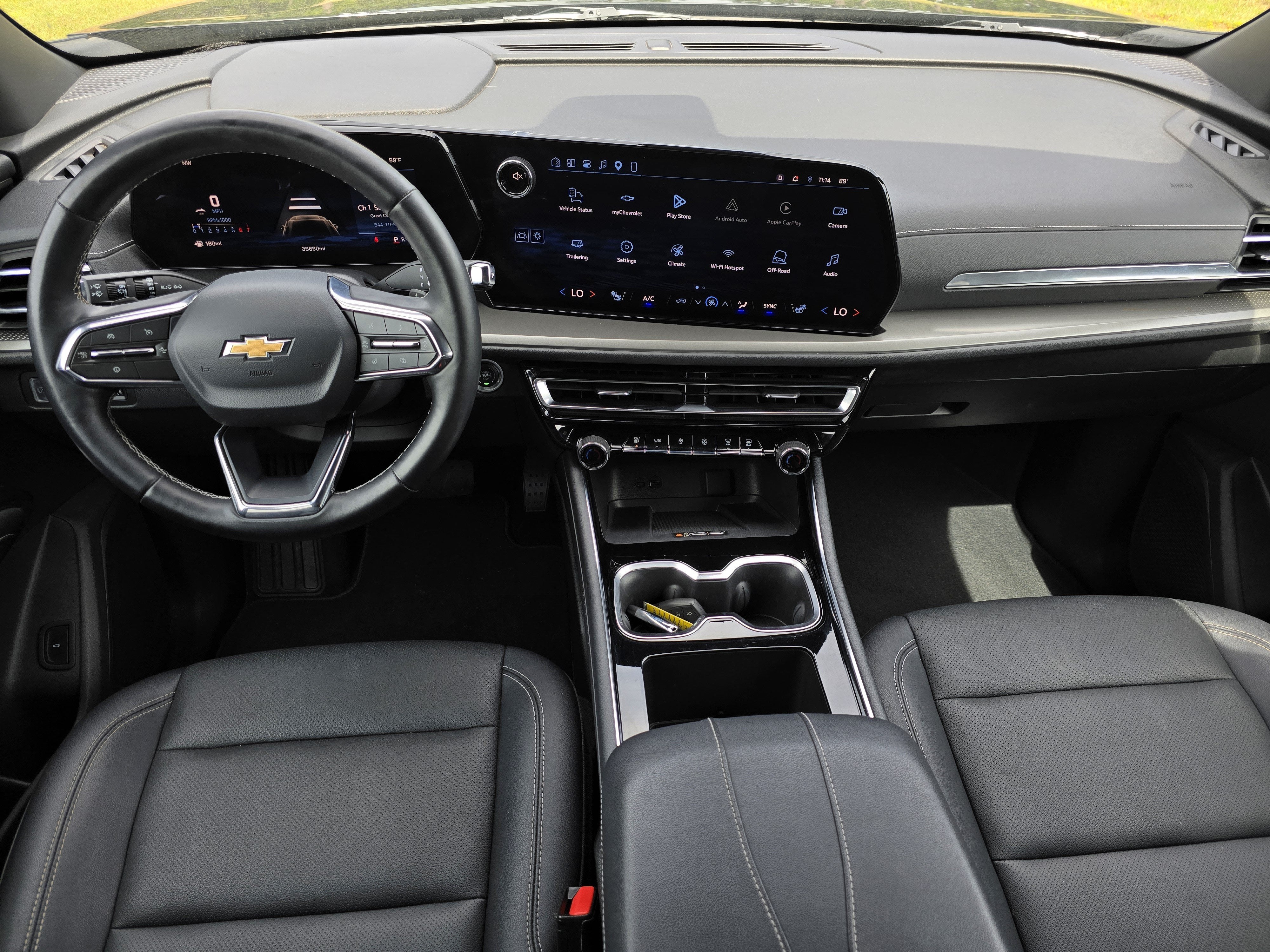 2025 Chevrolet Traverse FWD LT