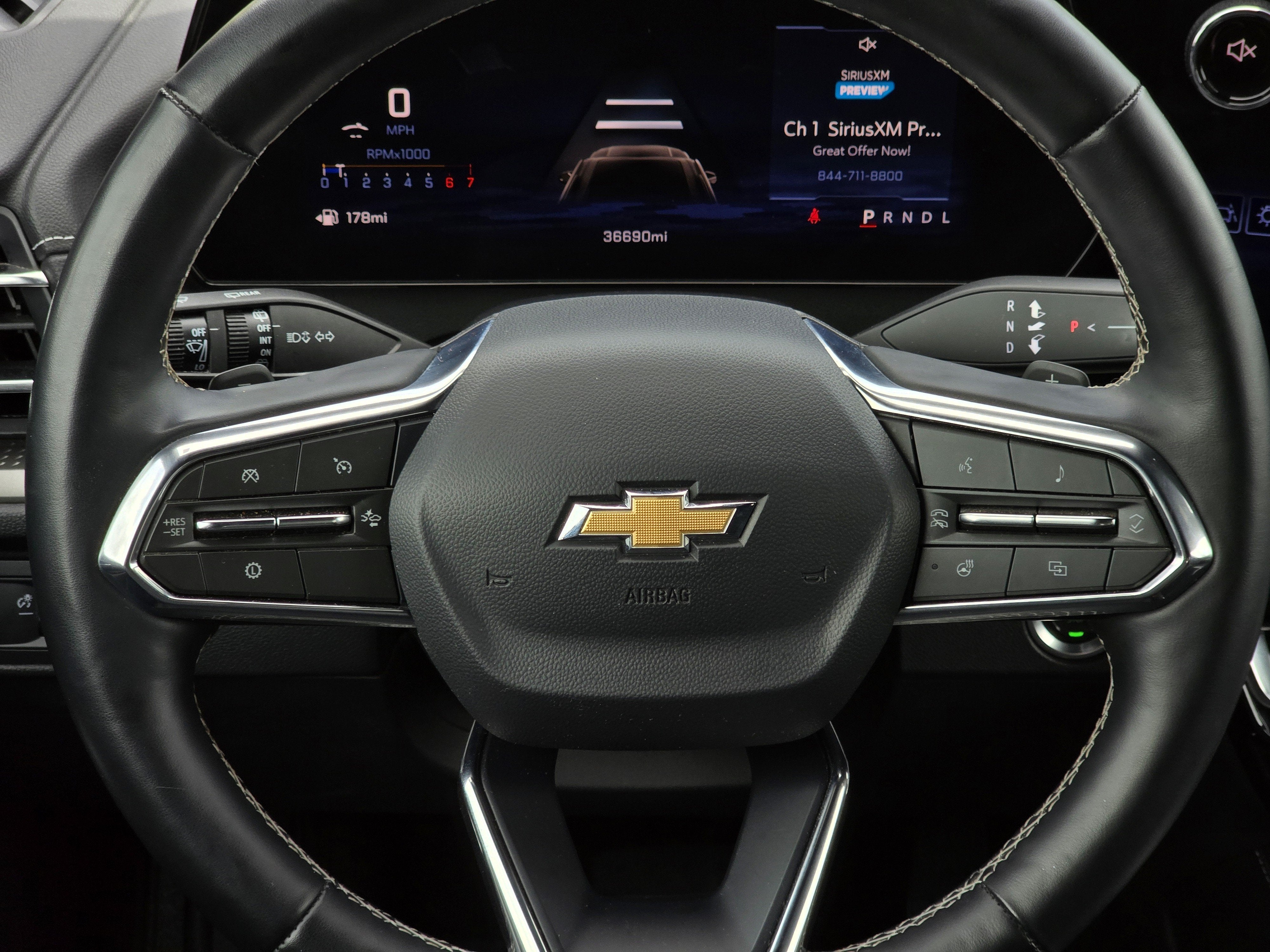 2025 Chevrolet Traverse FWD LT