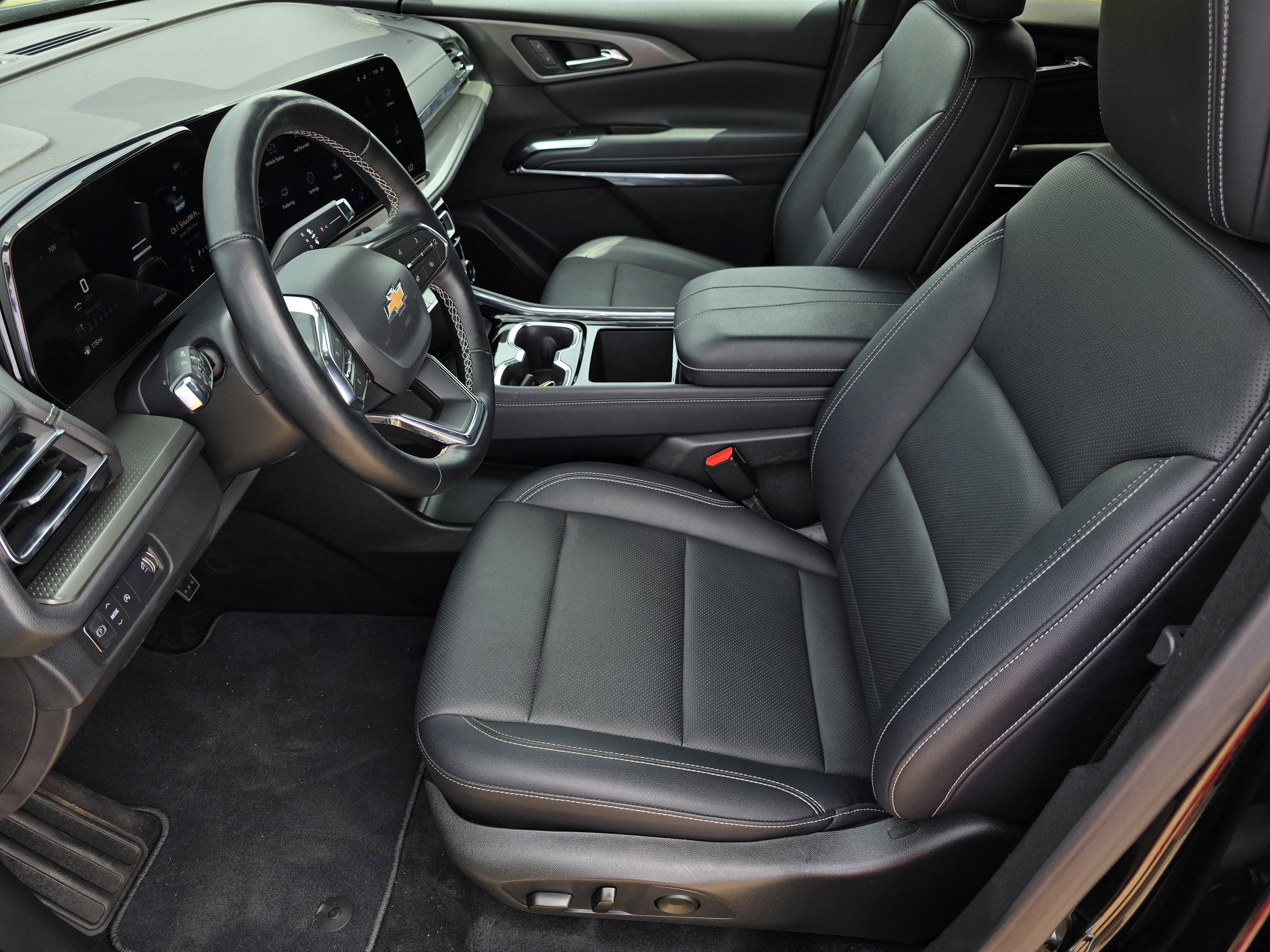 2025 Chevrolet Traverse FWD LT