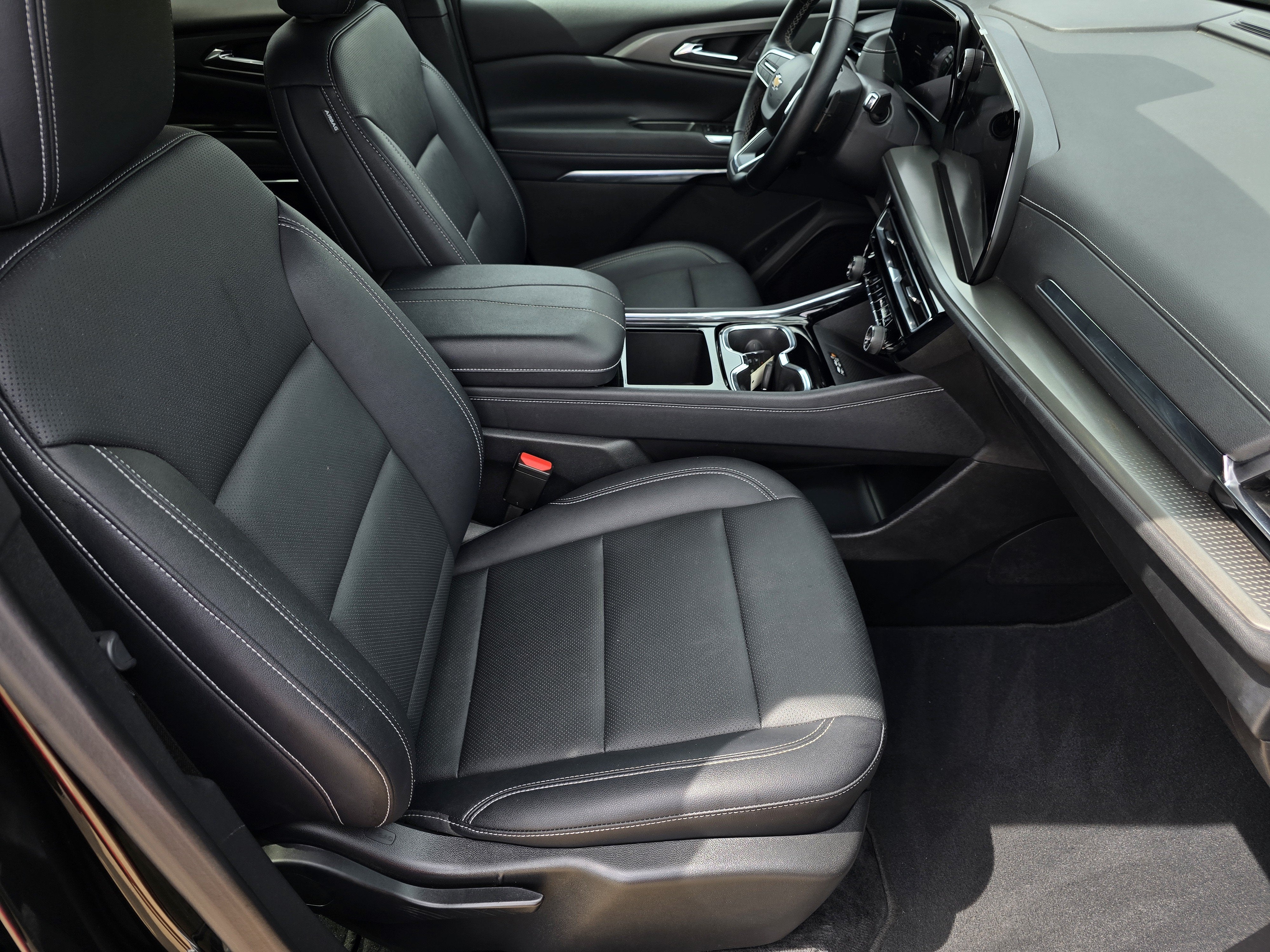2025 Chevrolet Traverse FWD LT