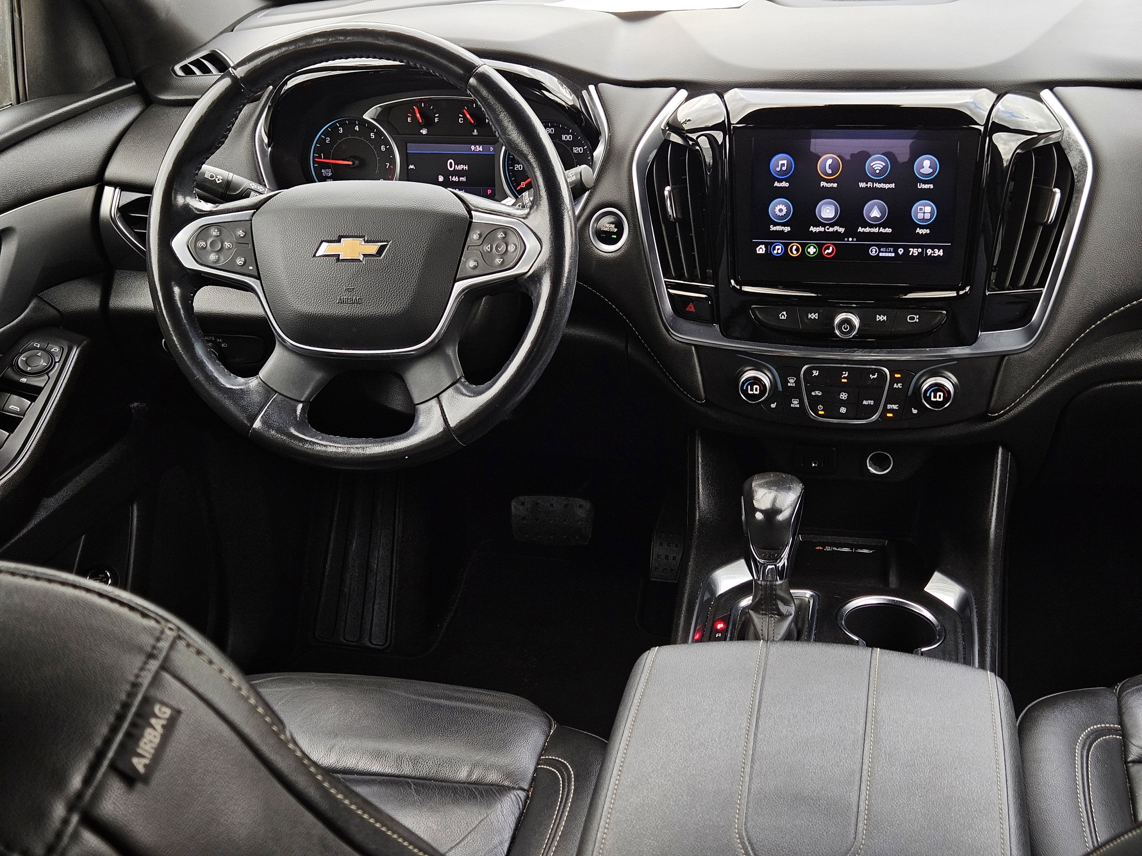 2022 Chevrolet Traverse LT Leather