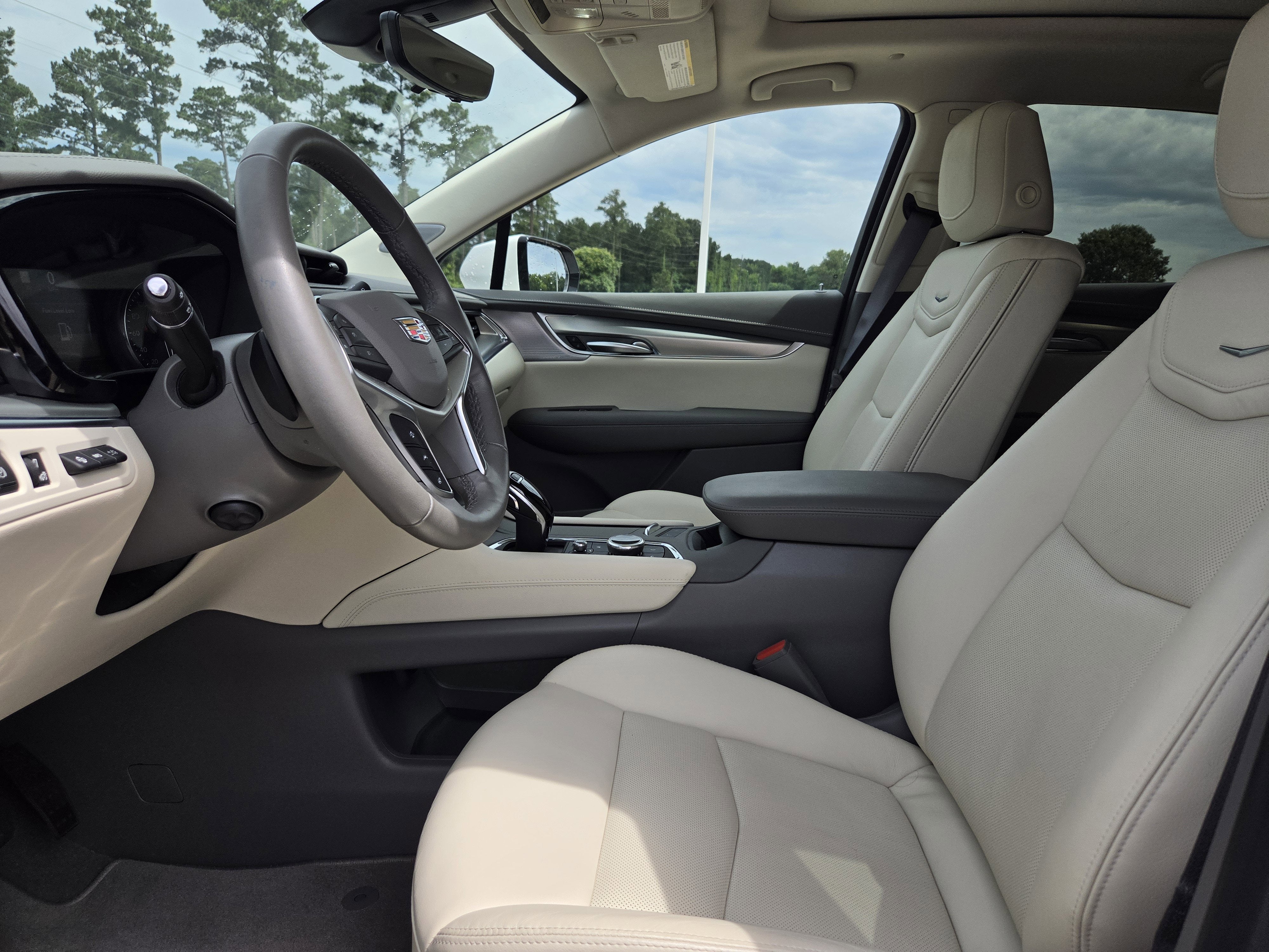 2024 Cadillac XT5 FWD Premium Luxury