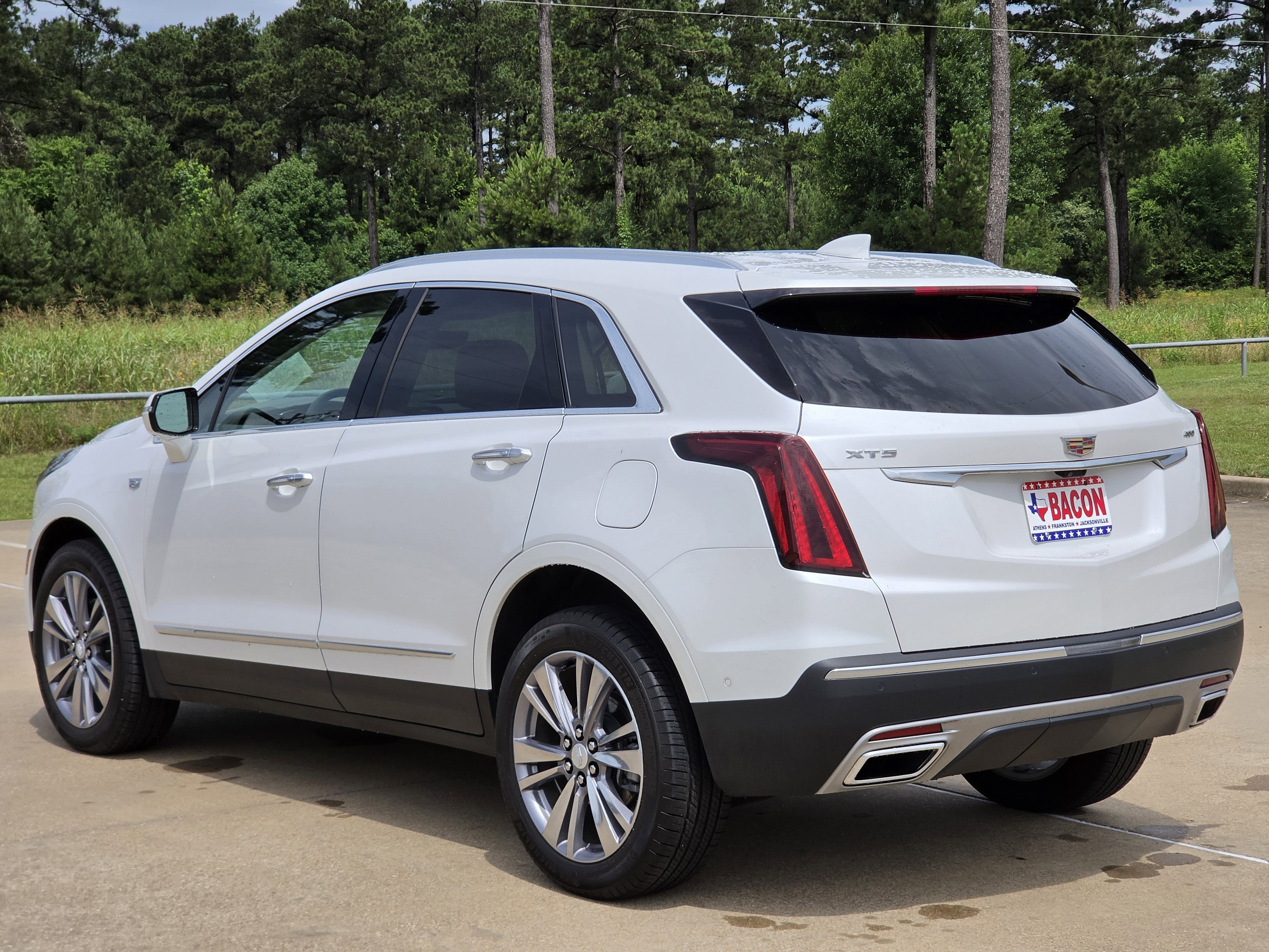 2024 Cadillac XT5 FWD Premium Luxury