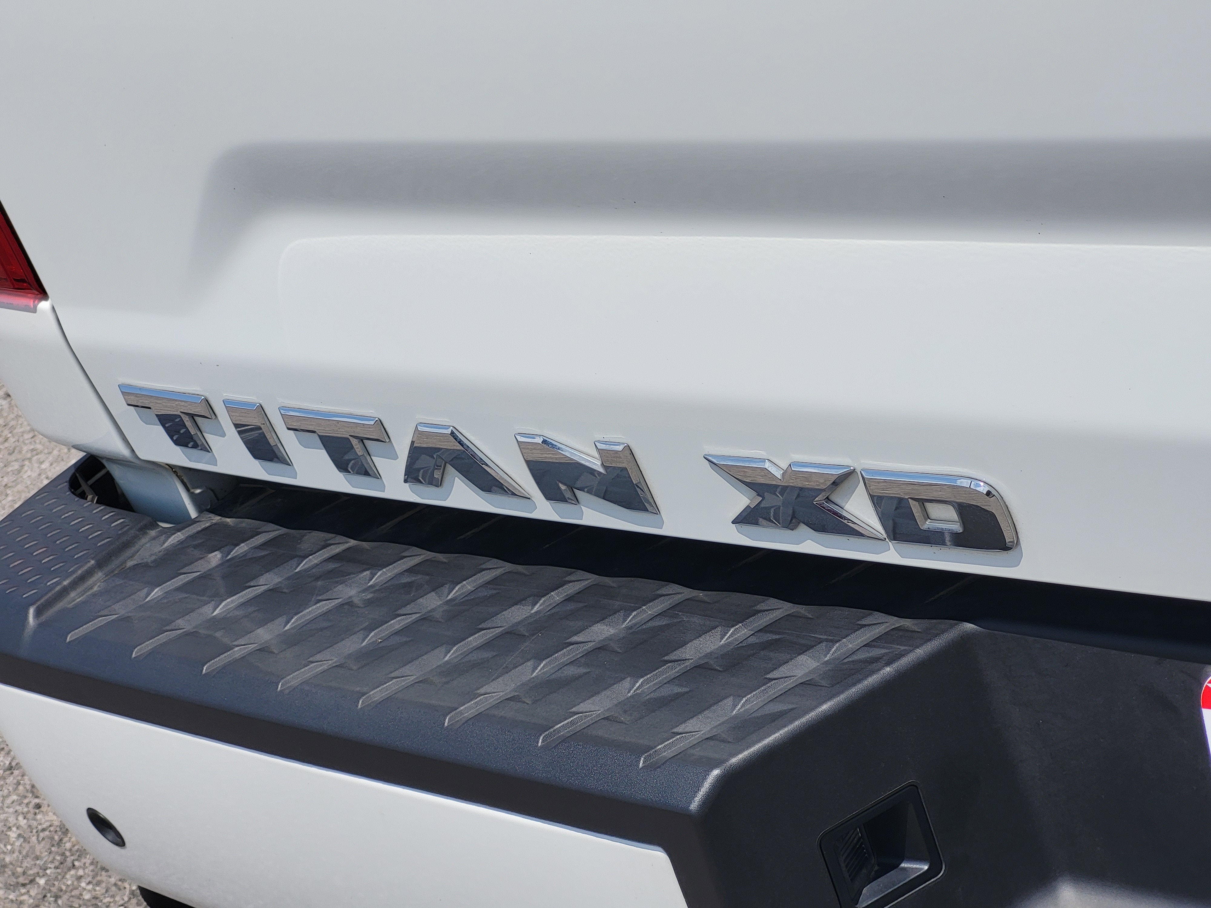 2024 Nissan Titan XD SV