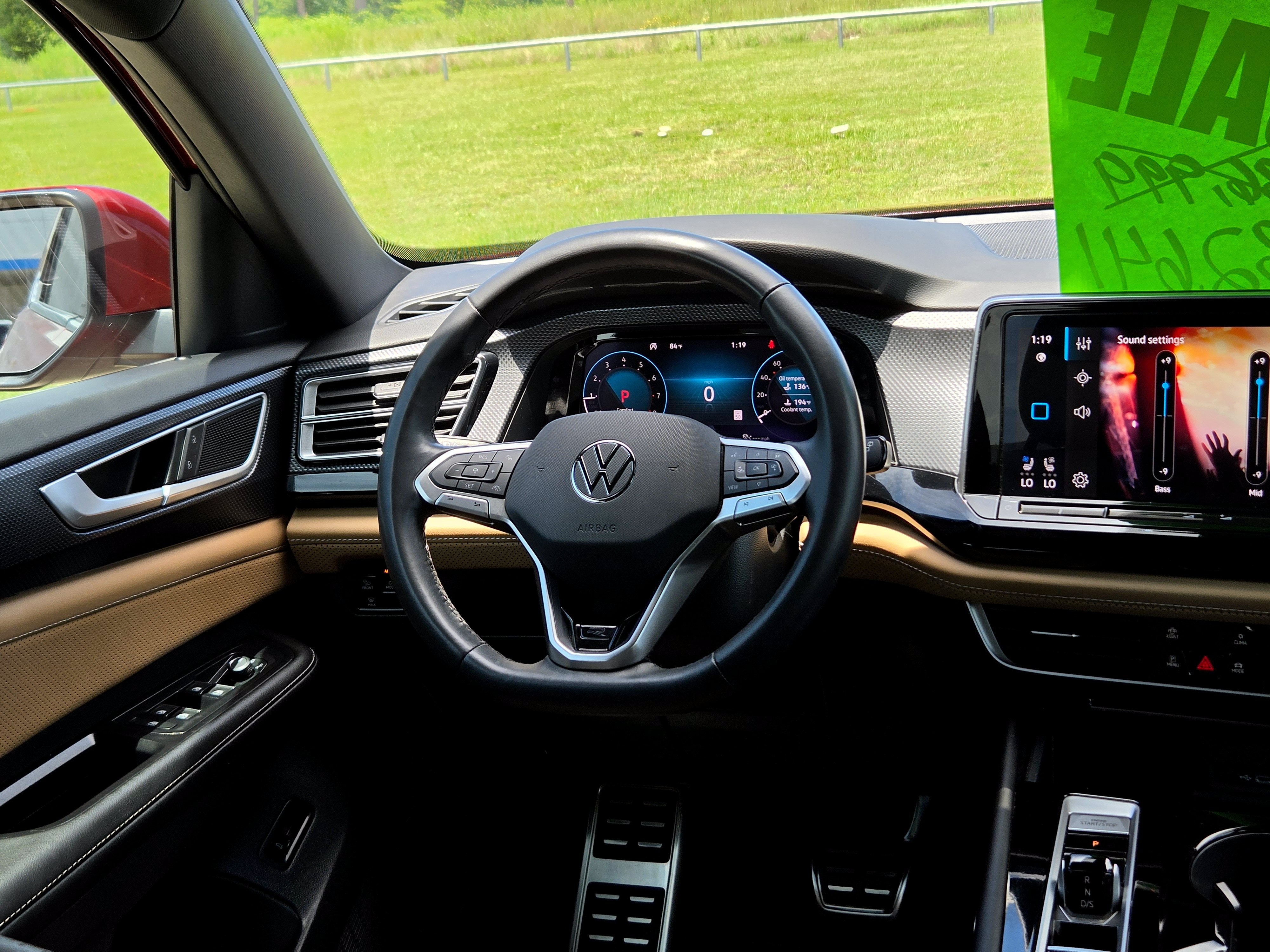 2024 Volkswagen Atlas Cross Sport 2.0T SEL R-Line