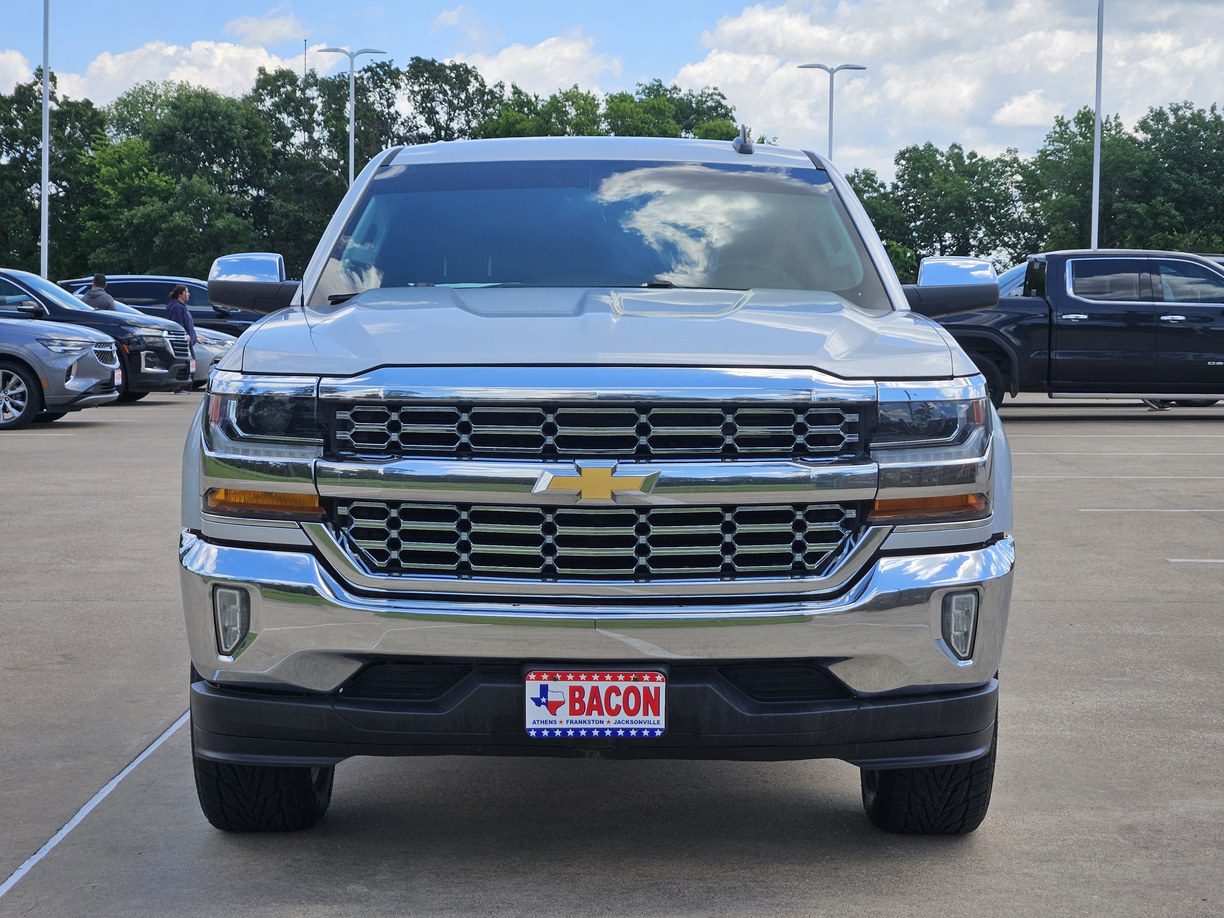 Used 2018 Chevrolet Silverado 1500 LT with VIN 3GCPCREC9JG414940 for sale in Jacksonville, TX