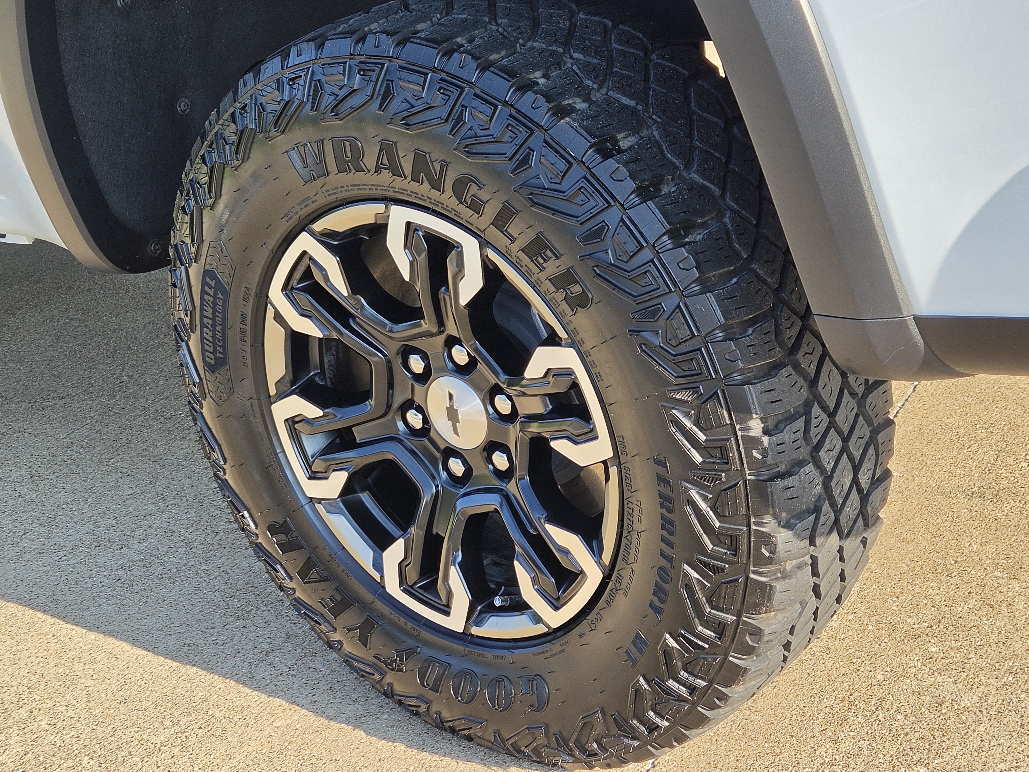 2025 Chevrolet Silverado 1500 ZR2