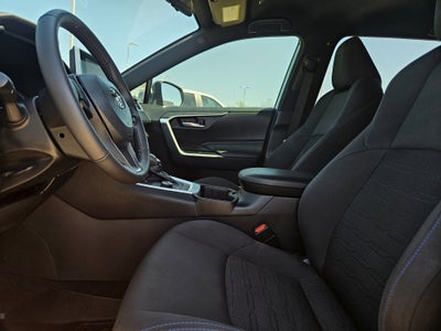 2023 Toyota RAV4 Hybrid SE