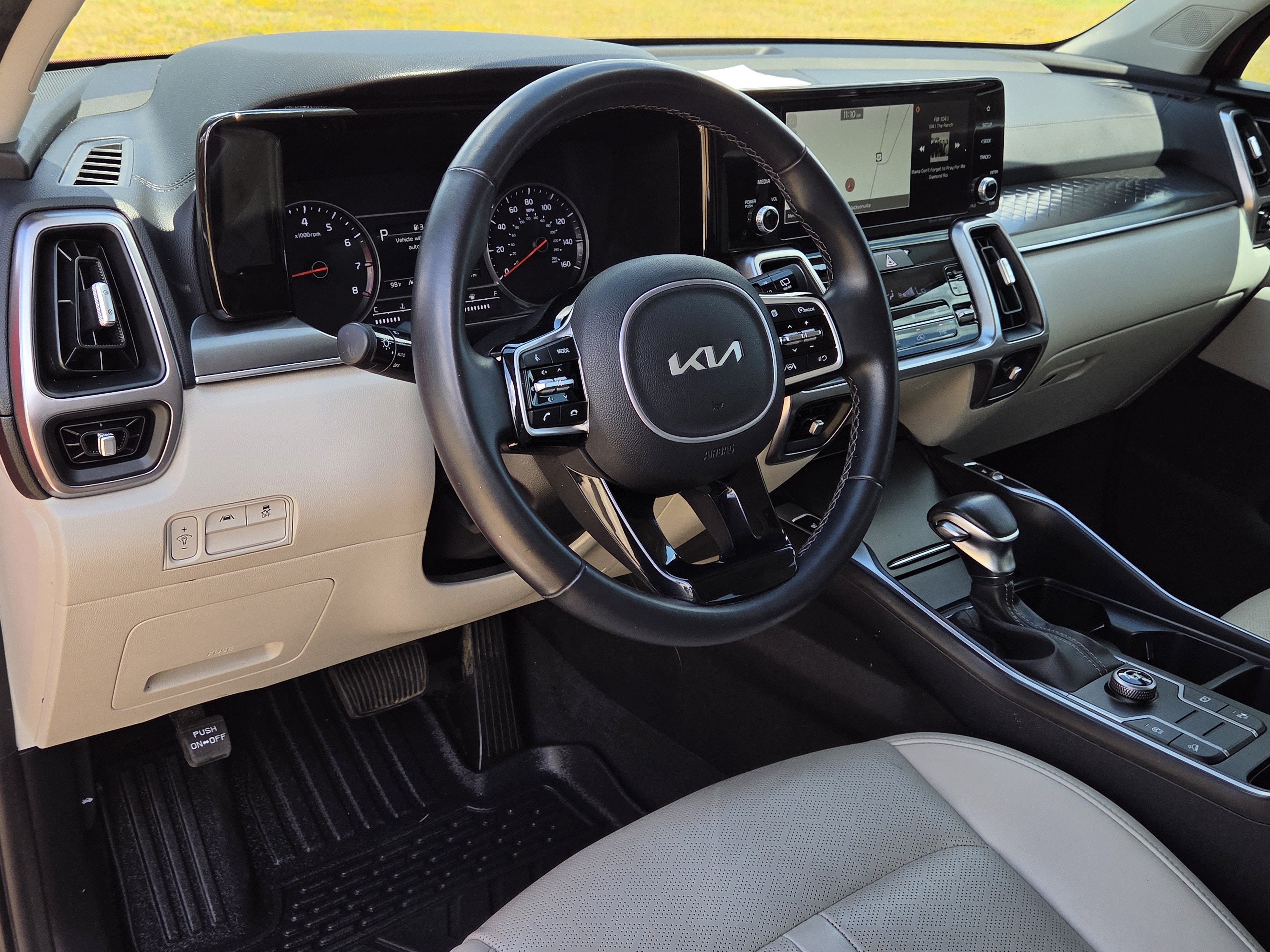2023 Kia Sorento S